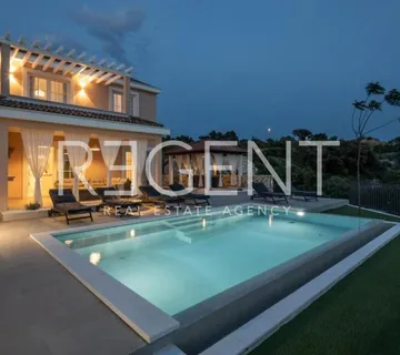 Rogoznica, Ražanj - autentična vila s pogledom na more - cover