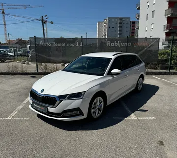 Škoda Octavia Combi 2,0 TDI DSG 4X4 - cover