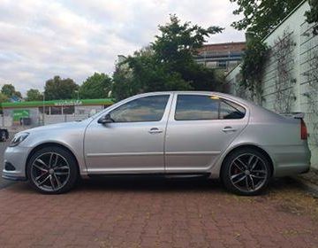 Škoda Octavia 2 facelift TDI RS - cover