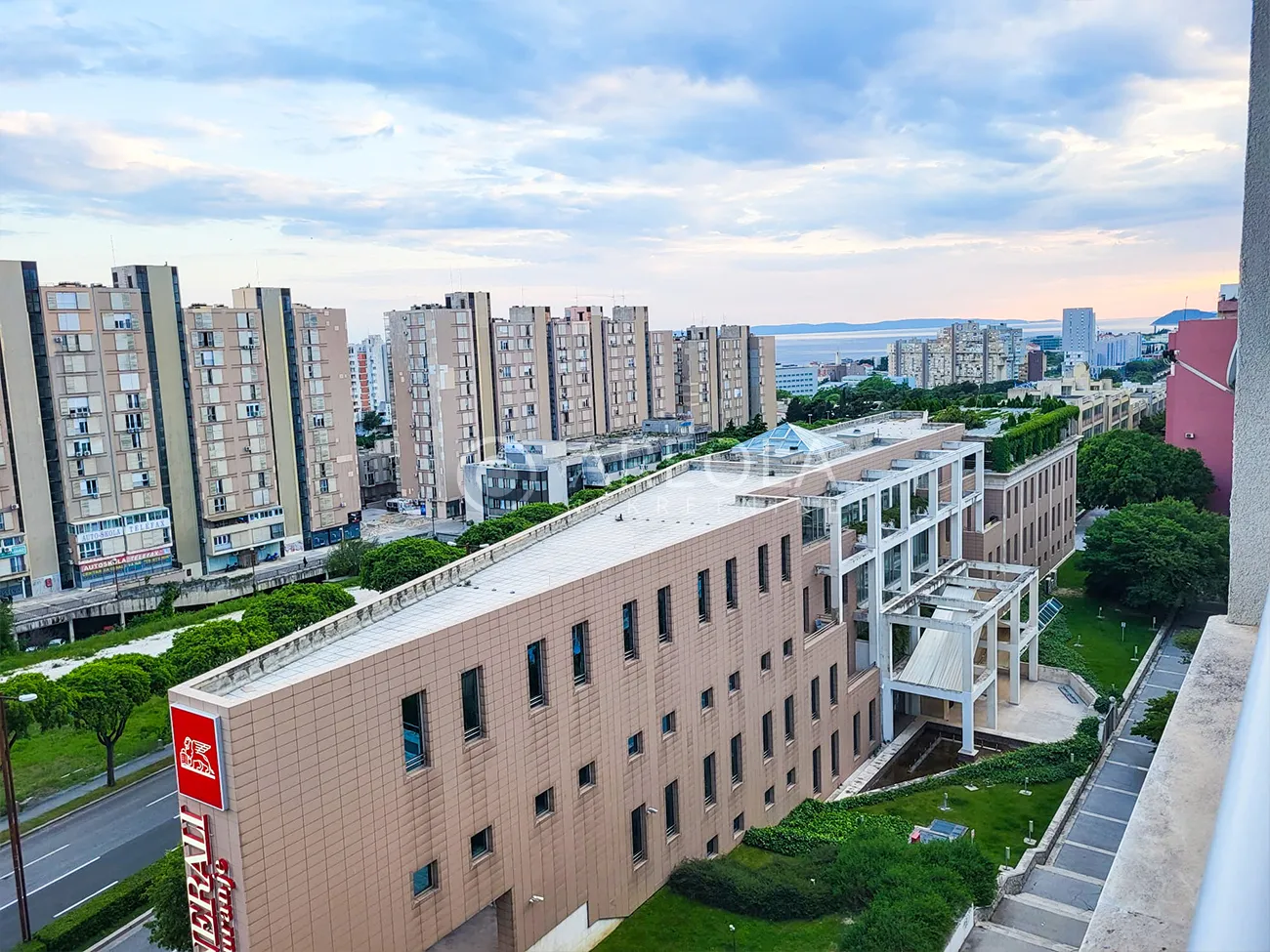 Split, Smrdečac - Jednosoban stan s garažnim park. mjestom - Dugoročno - cover