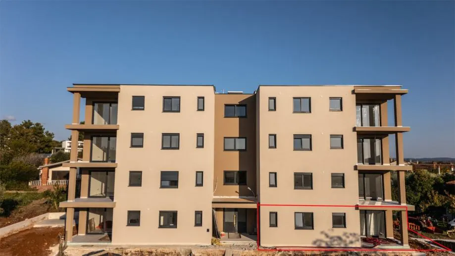 POREČ OKOLICA-STANOVI U IZGRADNJI 1 KM OD MORA SA LIFTOM (prodaja) - cover