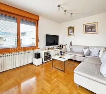 Gajnice, prostran 4 soban stan s terasom, spremištem, PM, 122.47m2 - cover