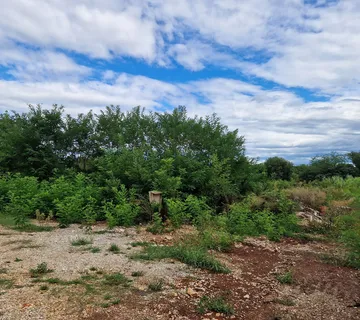 Prodaja, Građevinsko zemljište, Višnjan okolica, 582 m², Z-659 - cover