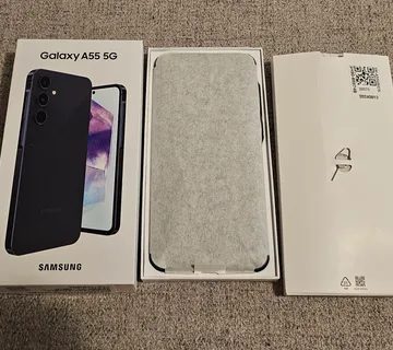 Samsung Galaxy A55, 8/256 doslovno nov! - cover