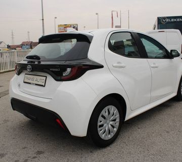 Toyota Yaris 1.5 Hybrid AUTOMATIK *NAVIGACIJA, KAMERA*  - cover
