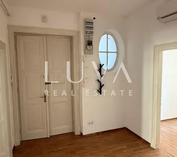 Poslovni prostor za najam, 4 sobe, 82 m2, Donji grad - cover