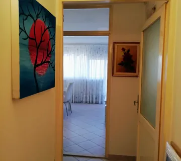 Sunčan dvosoban stan 53m2..Namješten,življenje,turizam (prodaja) - cover