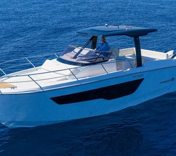 Idea Marine 100 + Suzuki 2x300 KS - cover