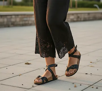 Kožne sandale, crna - cover