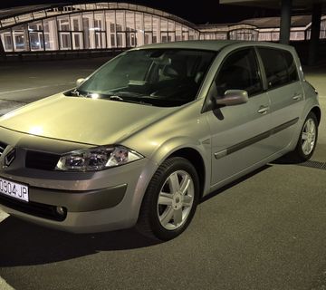 Renault Megane 2 - cover
