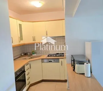 Istra, Banjole, dvosobni apartman s vlastitim bazenom - cover