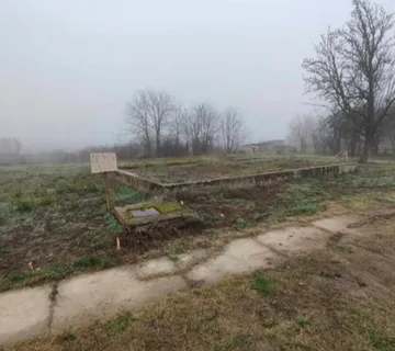 BARANJA - građevinsko zemljište Autocesta - cover