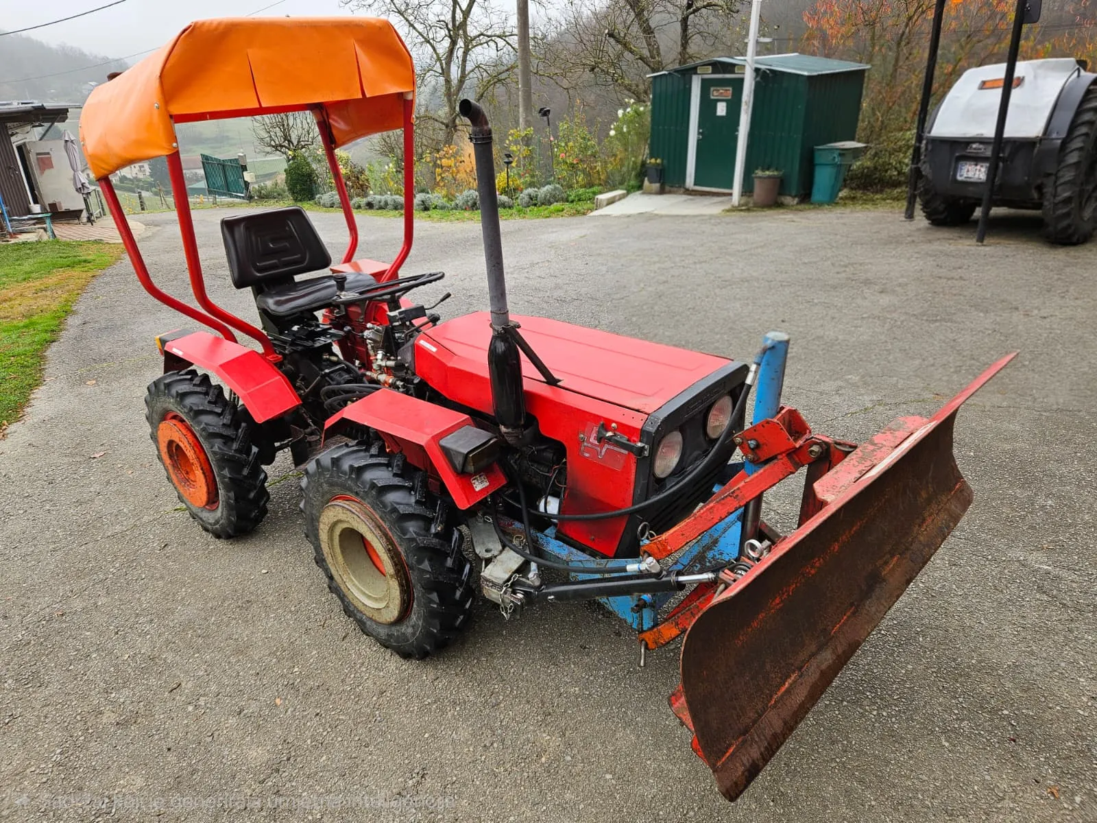 Tomo Vinković 821 s priključcima - cover