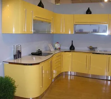 Zakrivljena kuhinja - cover