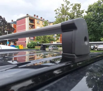 KROVNI NOSAČI ZA RAV 4 - MENABO - cover