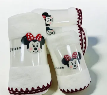 Mikrofibra ručnici s uzorcima likova - cover