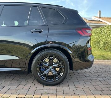 BMW X5 xDrive45e M Sport /360/22"/HuD/Harman/Garancija/Zračni/Laser  - cover