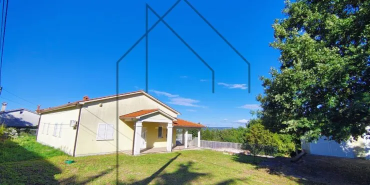 Istra, Labin: Prostrana obiteljska kuća (271 m²) s bazenom. - cover