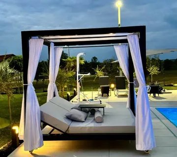 Luksuzni čelični baldahini - URBAN i URBAN PREMIUM - NOVO - cover