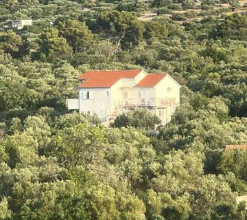 Čiovo, Slatine - apartmanska kuća sa bazenom PRODAJA (prodaja) - cover