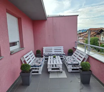 Moderan penthouse - centar - cover