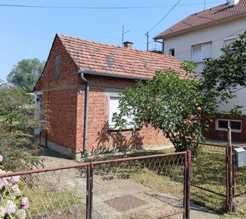 Prodajem kuću za adaptaciju, Bjelovar  - cover