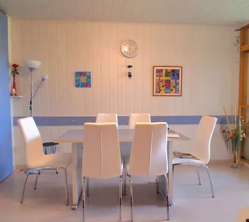 Červar Porat – Stan na prodaju, prvi red do mora - cover