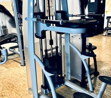 chin dip asistencija, sportsart fitness - cover