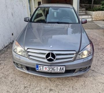 Mercedes-Benz C-klasa 220 CDI automatik - cover