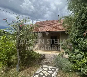 Prodaja! Vikend kuća 60m2(tlocrtno), zemljište 3492m2, vinograd - cover