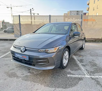 VW Golf 8 1,5 TSI - cover