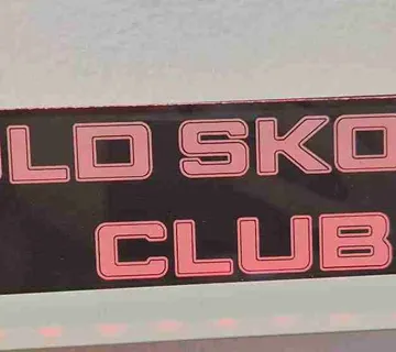 LED TABLICA-OLD SKOOL CLUB - cover