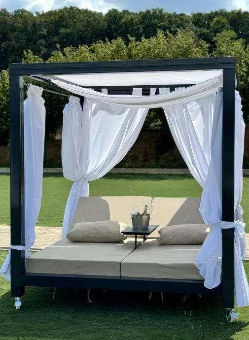 Luksuzni baldahini i ležaljke - NAJPOVOLJNIJE CIJENE na tržištu - cover