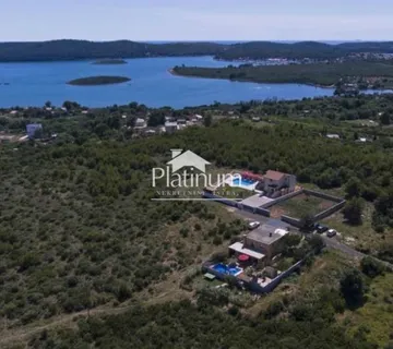 Istra,Pomer građevinsko zemljište veličine 746 m2 - cover