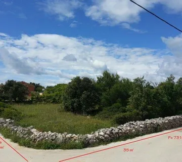 INVESTICIJA - Vir - Torovi, zemljište za gradnju, 731 m2 - cover