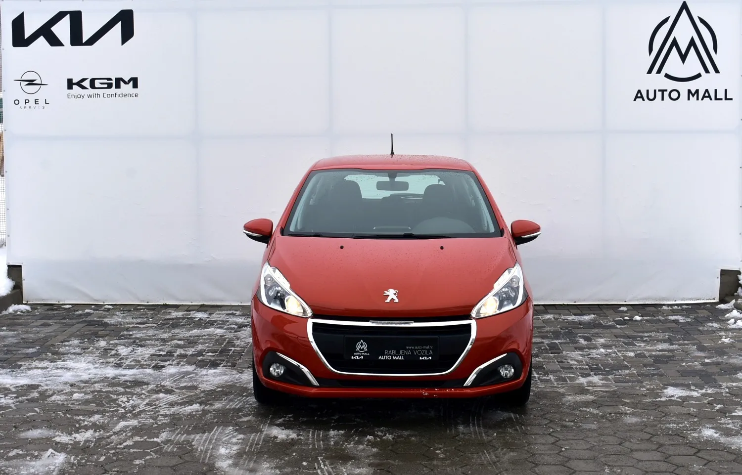 Peugeot 208 1,2 *DE* SERVISNA, MALO KILOMETARA, 1.VLASNIK, JAMSTVO* - cover