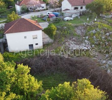 Imotski Runović samostojeća kuća 250 m2 + okućnica 1600 m2 (prodaja) - cover