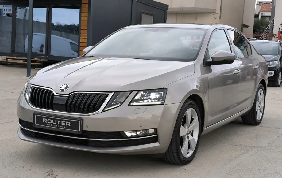 Škoda Octavia 1,6 TDI DSG, Reg. 11/2025., LED, Ksenon svjetla - cover