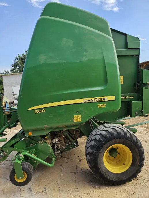 Balirka John deere 864 - cover