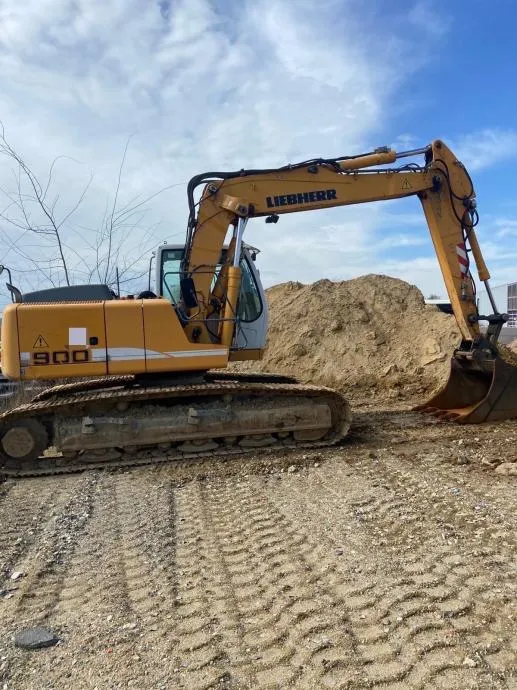 Liebherr R 900 C Litronic - cover