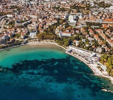 SPLIT, BAČVICE - LUKSUZAN DVOSOBAN STAN, 90m2+10m2 - NA DUŽI PERIOD! - cover