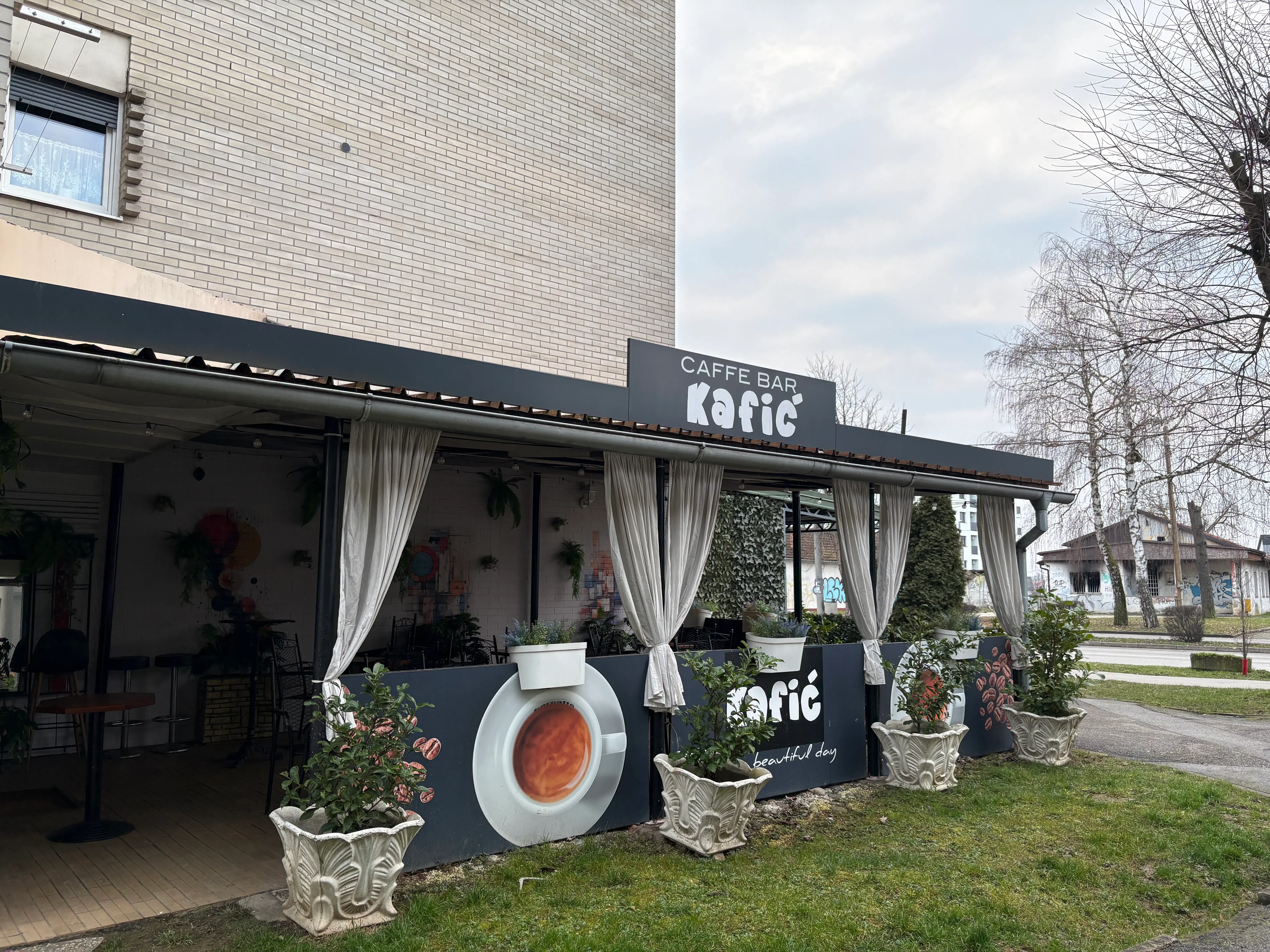 CAFFE BAR 110 m2 - ZAPREŠIĆ -STROGI CENTAR - cover