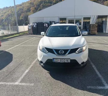 Nissan Qashqai 1.2 Dig - T - cover