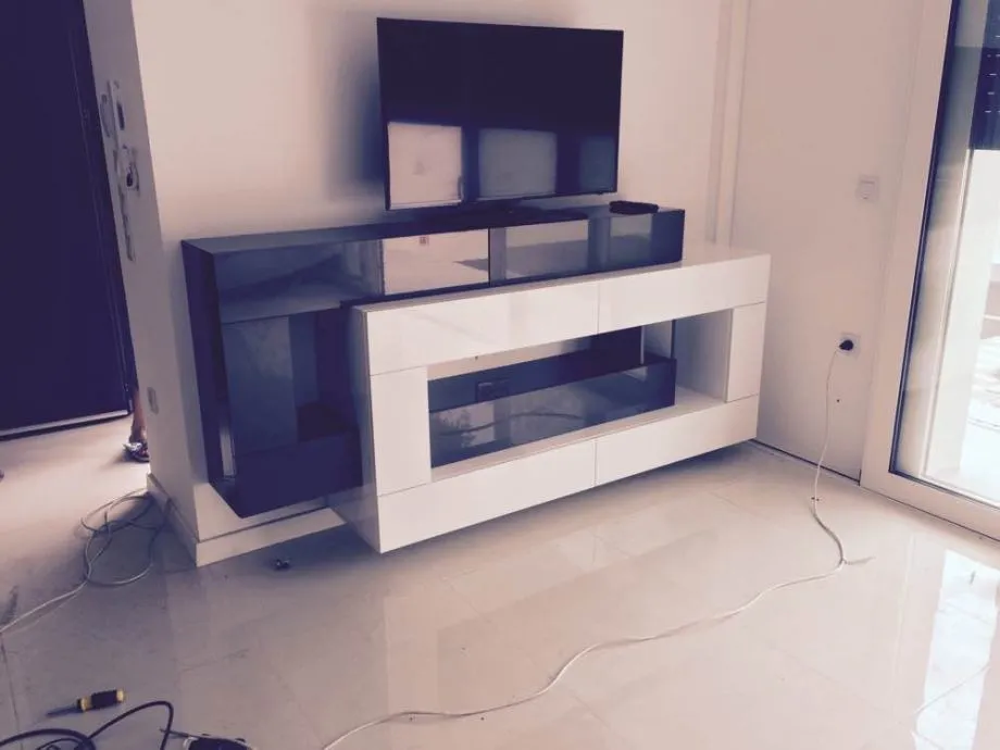 Regal za boravak - cover