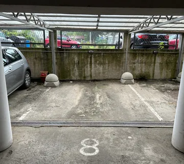 Parkirno mjesto na Vrbiku - cover