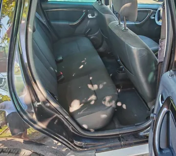 Dacia Duster 1,6 16V LPG PLIN◽KLIMA◽HR AUTO◽PRIVAT◽DODATNE GUME - cover