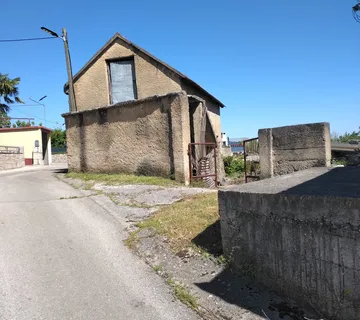 Kuća za renoviranje - Radišići, Ljubuški