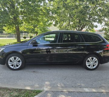 Peugeot 308 SW - cover