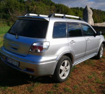 Mitsubishi outlander 2.0-plin 4×4 - cover