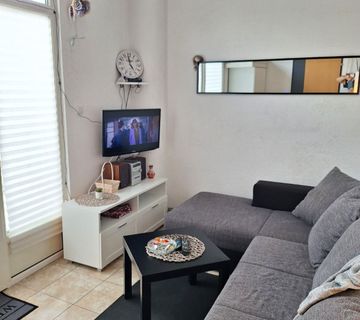 Medulin, Istra, stan / apartman 27m2, prizemlje, 8m2 terasa, parking - cover